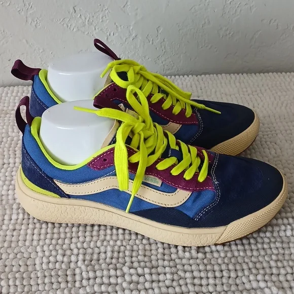 Vans Ultra Range Shoes - Picture 9 of 16